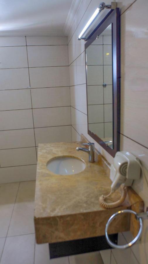 Holiday Hotel Αντίς Αμπέμπα Εξωτερικό φωτογραφία